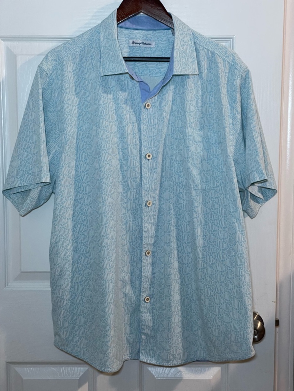 Tommy Bahama Silk Cool-Max Button Up Shirt Men’s XL Light Blue Island Zone